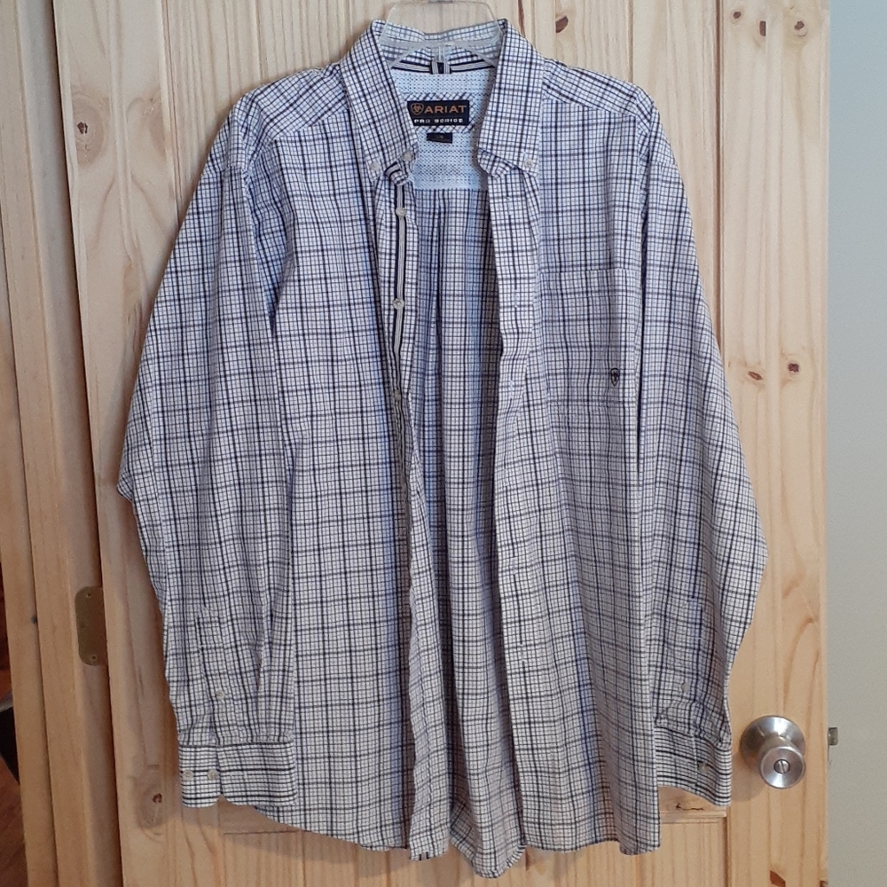 Men's long sleeve button down.